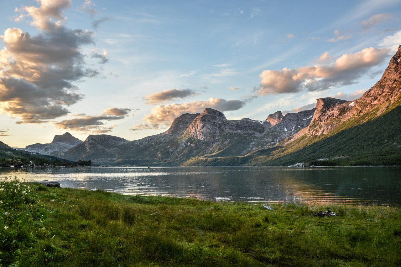 GPJA Ingenieria Mountain And Lake At Sunset 135157